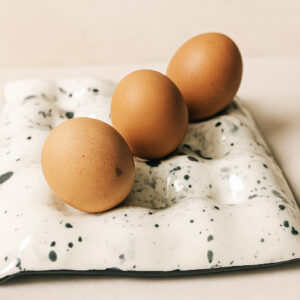 huevera de ceramica artesanal argentina