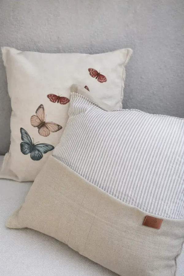 almohadones de manos manos con sentido